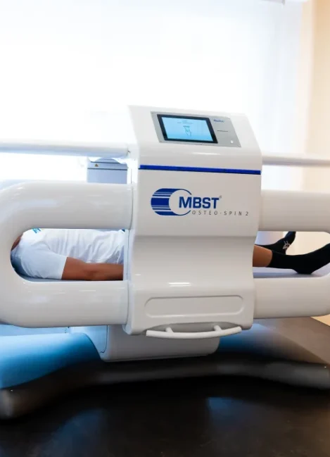 banner de dispositivos de fisioterapia e equipamentos clínicos para tratamento e reabilitação